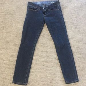 Gap dark wash skinny jeans